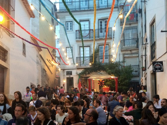 LISBON EXPERIENCE - SANTOS POPULARES