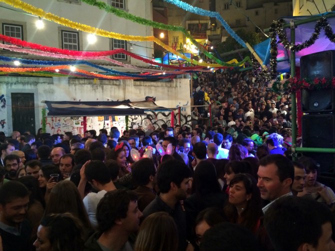 LISBON EXPERIENCE - SANTOS POPULARES